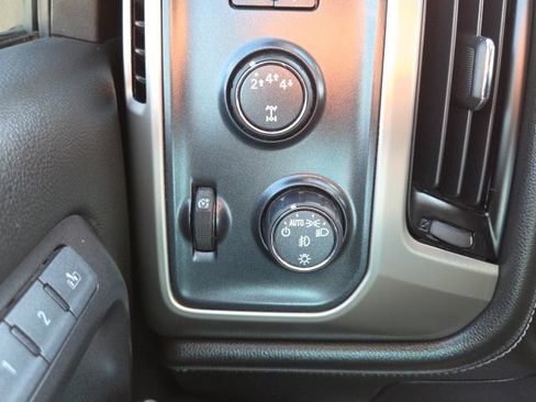 Used 2018 GMC Sierra 2500 Denali w/ Duramax Plus Package AWD/4WD image 24