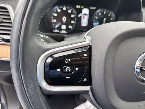 Used 2022 Volvo XC90 T6 Momentum w/ Advanced Package image 20