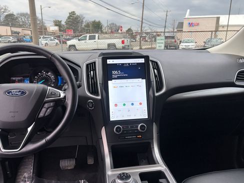 Used 2024 Ford Edge SEL AWD/4WD image 17