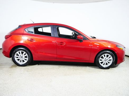Used 2017 MAZDA MAZDA3 Sport image 8