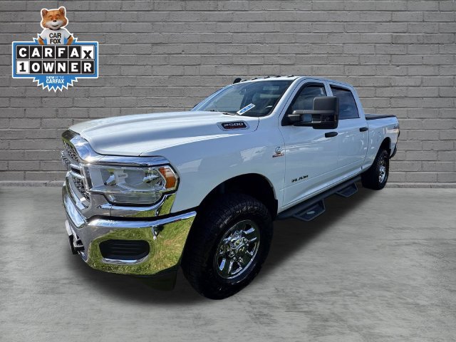 Used 2022 RAM 2500 Tradesman w/ Chrome Appearance Group AWD/4WD image 3