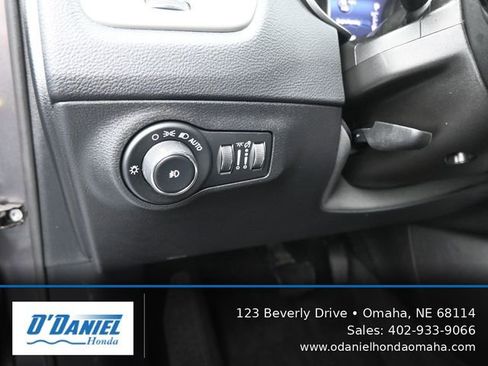Used 2019 Jeep Compass Latitude w/ Popular Equipment Group image 27