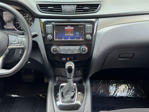 Used 2019 Nissan Rogue Sport S w/ Appearance Package FWD image 22