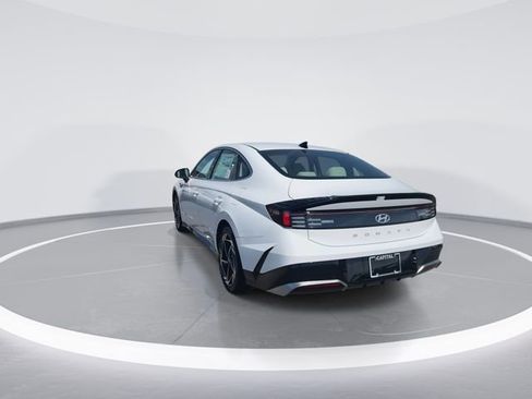 New 2026 Hyundai Sonata SEL FWD image 6