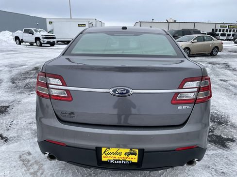 Used 2014 Ford Taurus SEL w/ Equipment Group 201A image 7