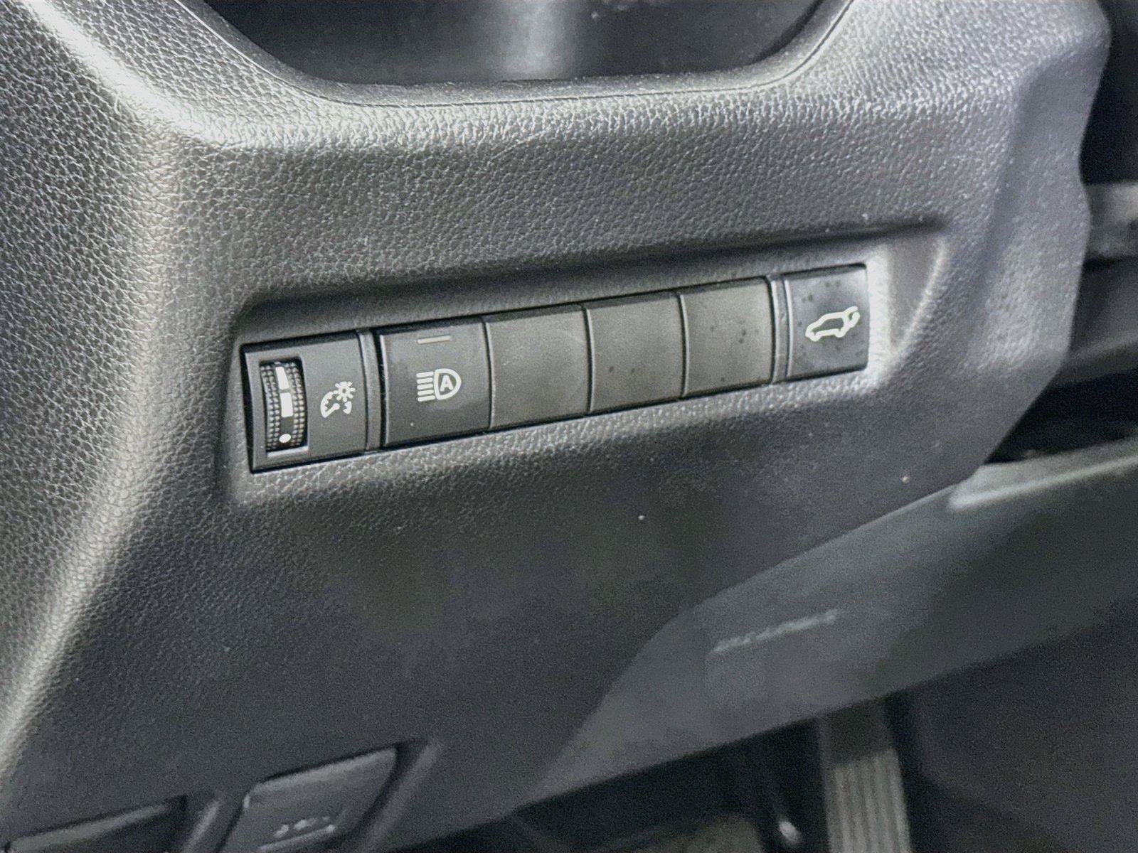 Used 2019 Toyota RAV4 XLE w/ Convenience Package FWD image 15