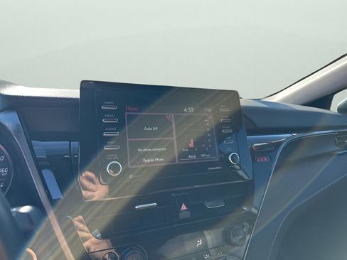 Used 2023 Toyota Camry SE image 34