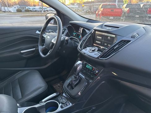 Used 2014 Ford Escape Titanium image 31