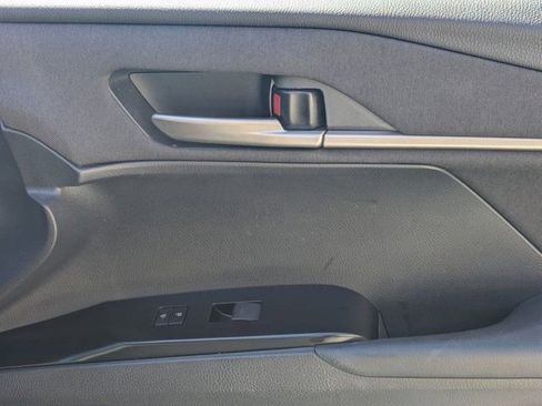 Used 2025 Toyota Camry LE FWD image 33