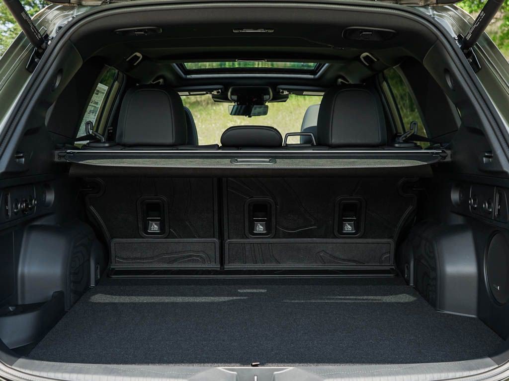 New 2026 Subaru Forester Touring AWD/4WD image 8