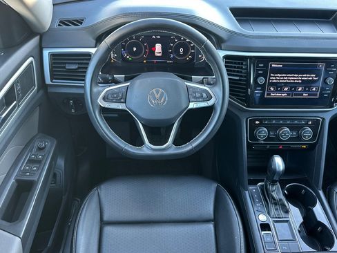 Used 2023 Volkswagen Atlas SE image 13