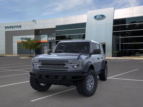 New 2025 Ford Bronco Badlands image 2