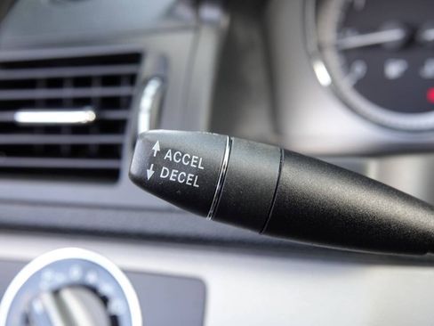 Used 2010 Mercedes-Benz C 300 Sedan image 87