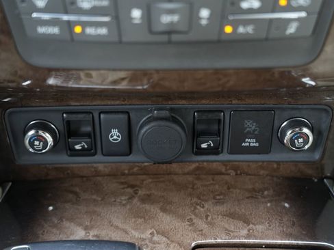Used 2012 INFINITI QX56 4WD w/ Deluxe Touring Pkg image 69