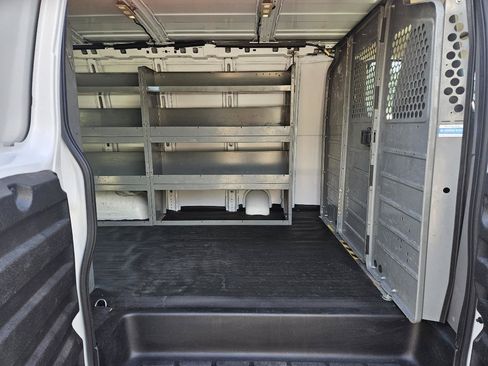 Used 2018 Chevrolet Express 2500 w/ Driver Convenience Package RWD image 54