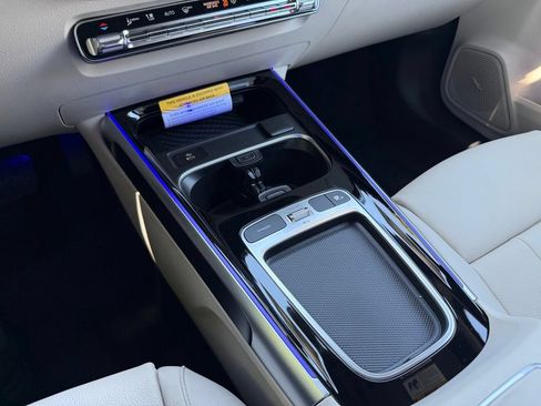 New 2026 Mercedes-Benz GLB 250 image 21
