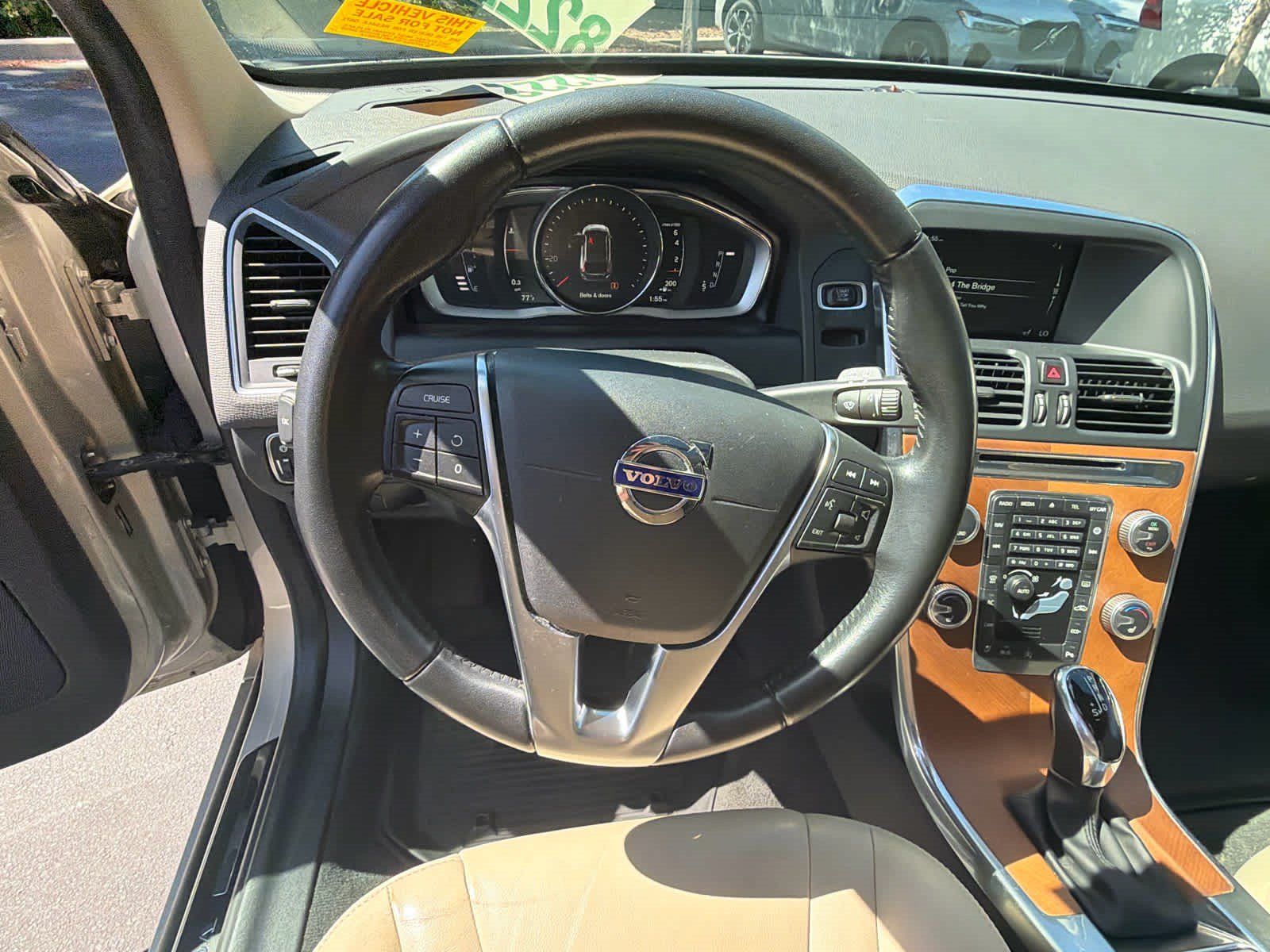 Used 2017 Volvo XC60 T5 Inscription w/ Preferred Option Package FWD image 27