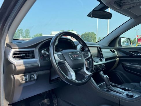 Used 2018 GMC Acadia SLT AWD/4WD image 14
