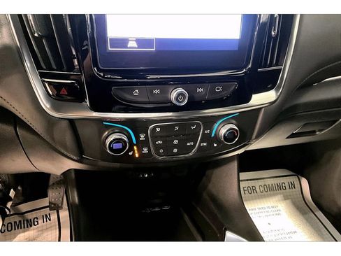 Used 2023 Chevrolet Traverse LT AWD/4WD image 34