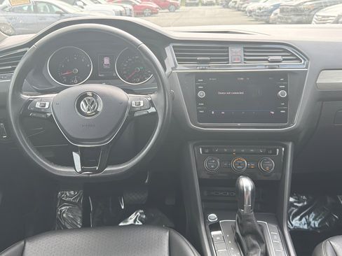 Used 2019 Volkswagen Tiguan SE image 22