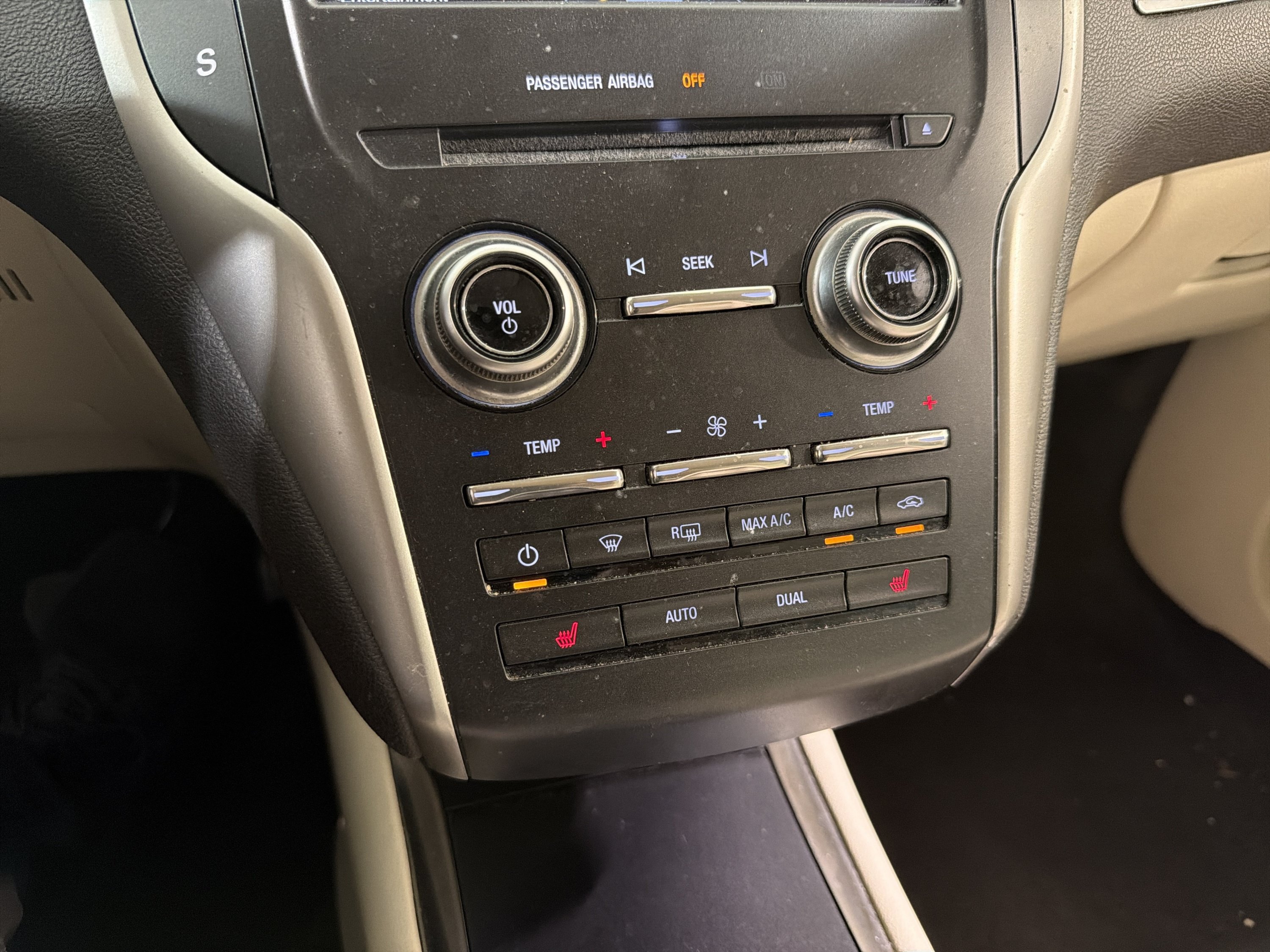 Used 2015 Lincoln MKC FWD w/ Equipment Group 101A Select image 18