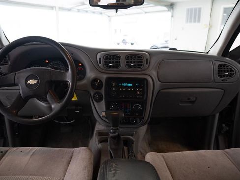 Used 2007 Chevrolet TrailBlazer LS w/ LS Preferred Equipment Group AWD/4WD image 14