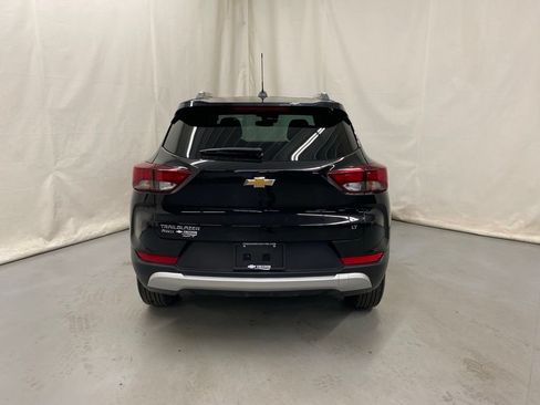 Used 2025 Chevrolet TrailBlazer LT AWD/4WD image 7