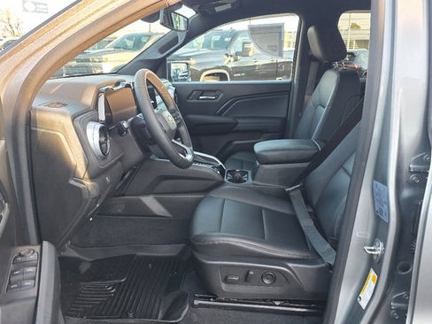 Certified 2023 Chevrolet Colorado LT w/ LT Convenience Package III image 30