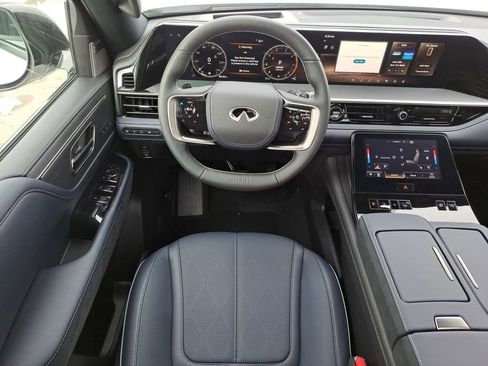 Used 2026 INFINITI QX80 4WD w/ Sport Exterior Package image 5