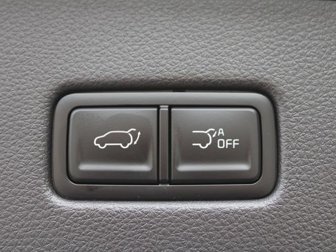 New 2026 Kia Carnival EX FWD image 13