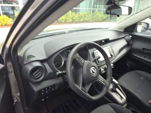Used 2023 Nissan Kicks S image 5