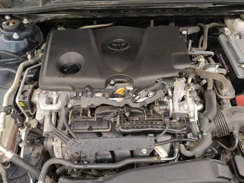 Used 2020 Toyota Camry LE image 30