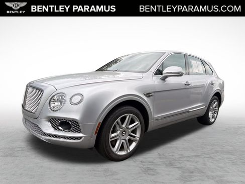 Used 2018 Bentley Bentayga AWD/4WD image 1