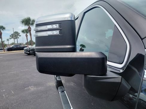 Used 2023 GMC Sierra 2500 SLT w/ SLT Premium Package AWD/4WD image 12
