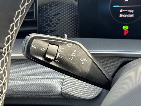 New 2026 Volkswagen Tiguan S image 21