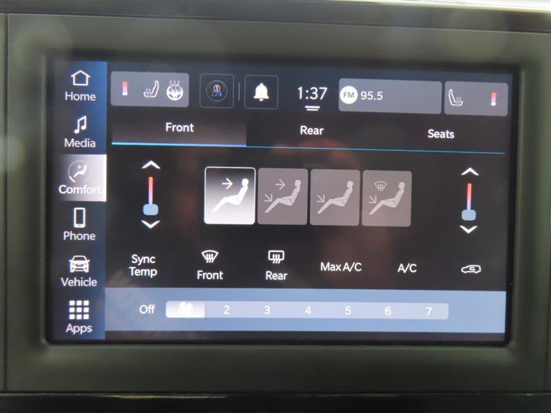 Used 2023 Chrysler Voyager LX FWD image 27