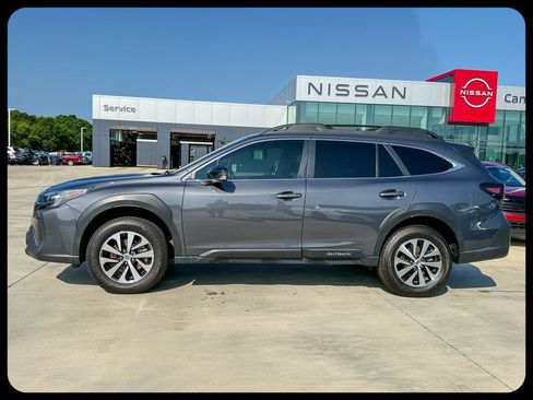Used 2024 Subaru Outback Premium AWD/4WD image 5