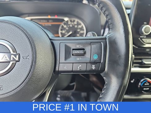 Used 2025 Nissan Pathfinder SV FWD image 19