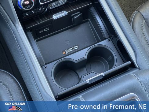 Used 2021 GMC Yukon XL Denali image 6