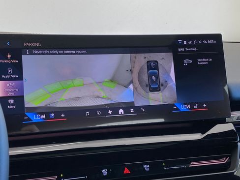 New 2026 BMW 530i xDrive w/ Premium Package image 27