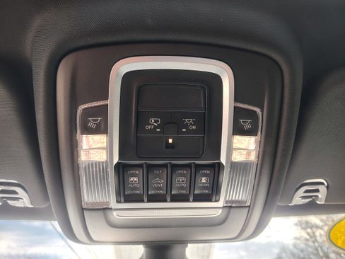 Certified 2021 RAM 1500 Big Horn image 40