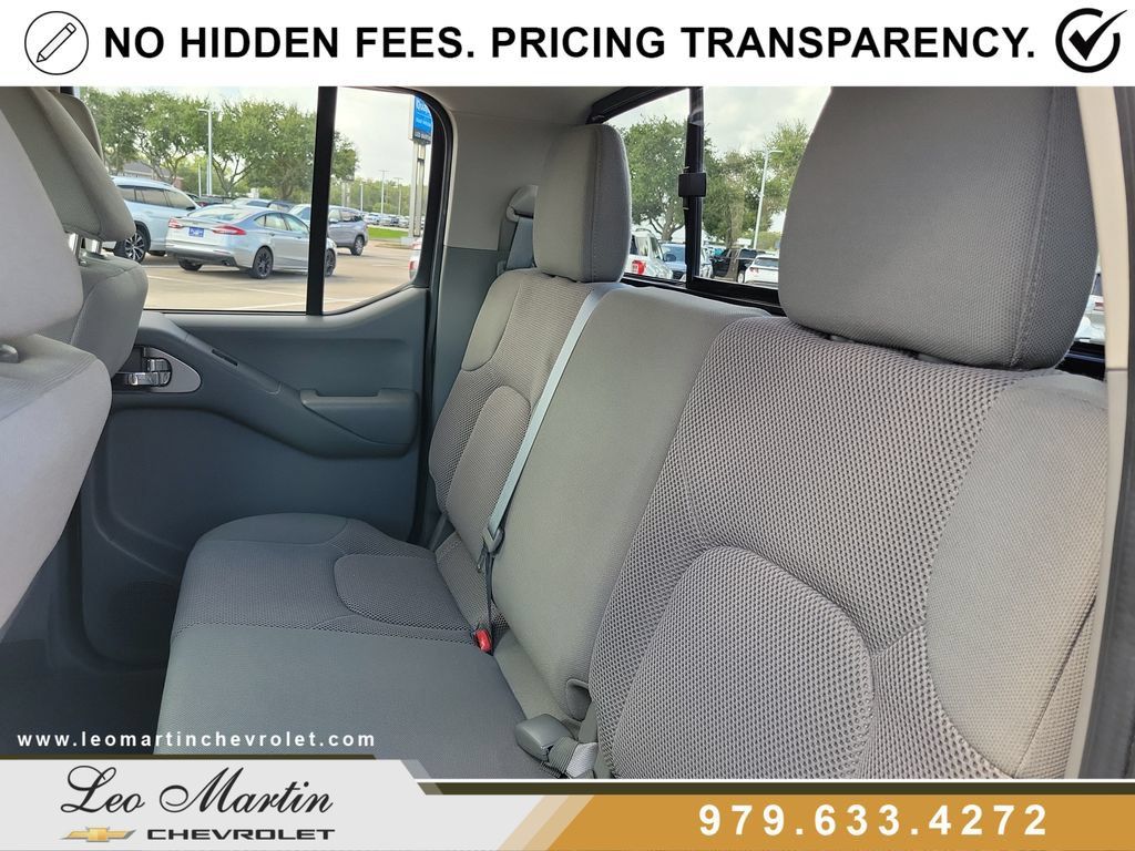 Used 2021 Nissan Frontier SV RWD image 8