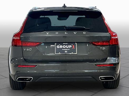 Used 2020 Volvo V60 T5 Cross Country AWD/4WD image 5