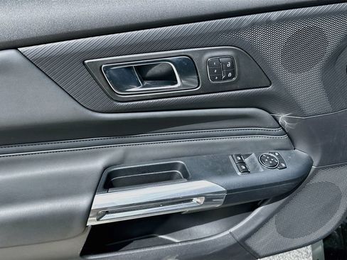 Used 2024 Ford Mustang GT Premium RWD image 19