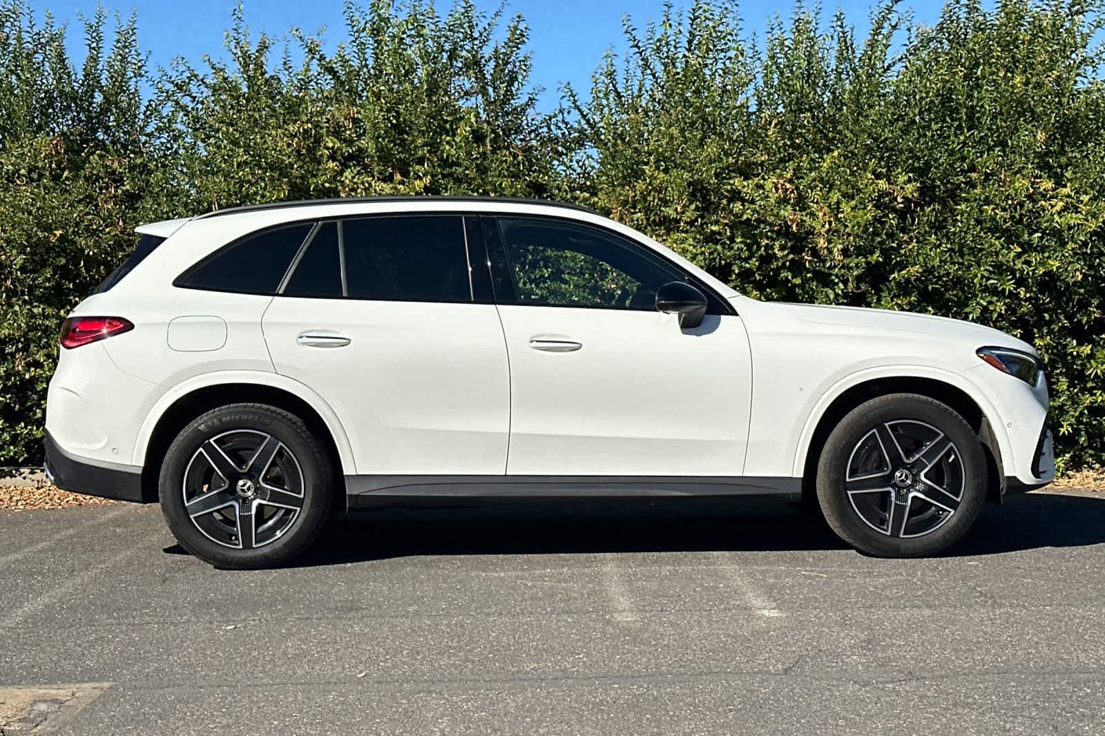 Certified 2026 Mercedes-Benz GLC 300 4MATIC image 2