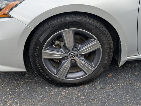 Used 2022 Nissan Altima 2.5 S FWD image 12