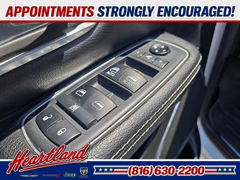 Used 2019 RAM 1500 Laramie AWD/4WD image 41