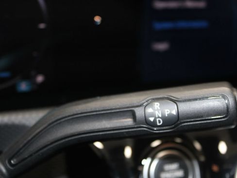 Used 2025 Mercedes-Benz CLA 250 image 33