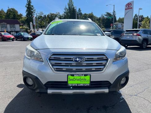 Used 2017 Subaru Outback 2.5i Limited AWD/4WD image 2