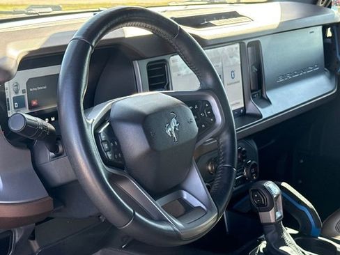 Used 2023 Ford Bronco Outer Banks image 19